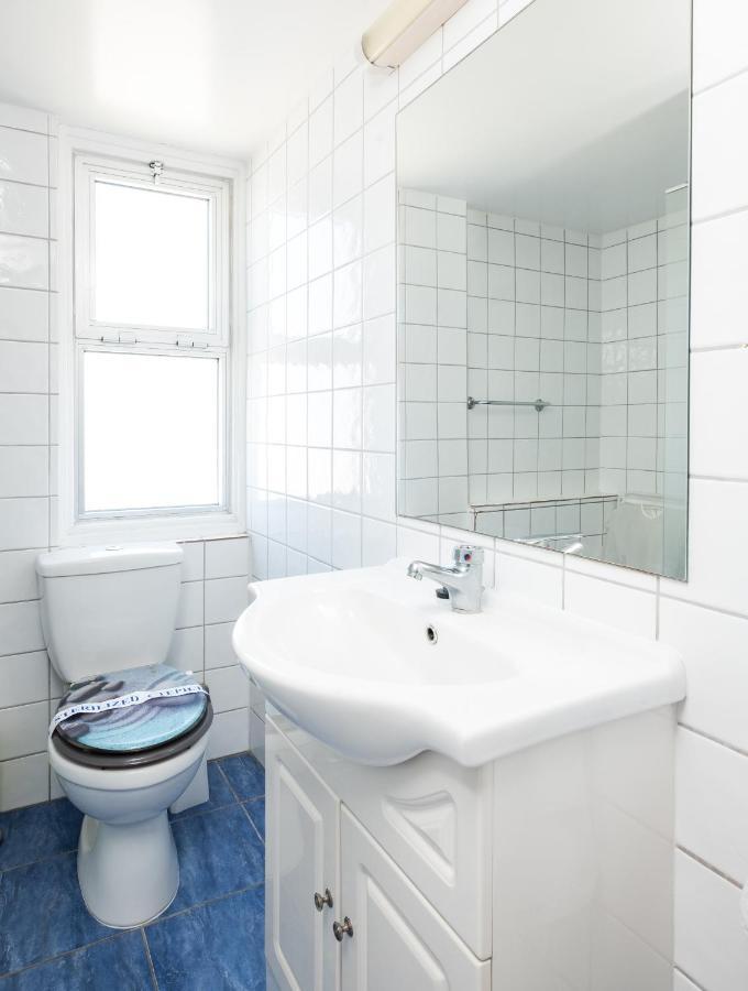 Apollon Sea View Beachfront Ap 302 Larnaca Eksteriør billede