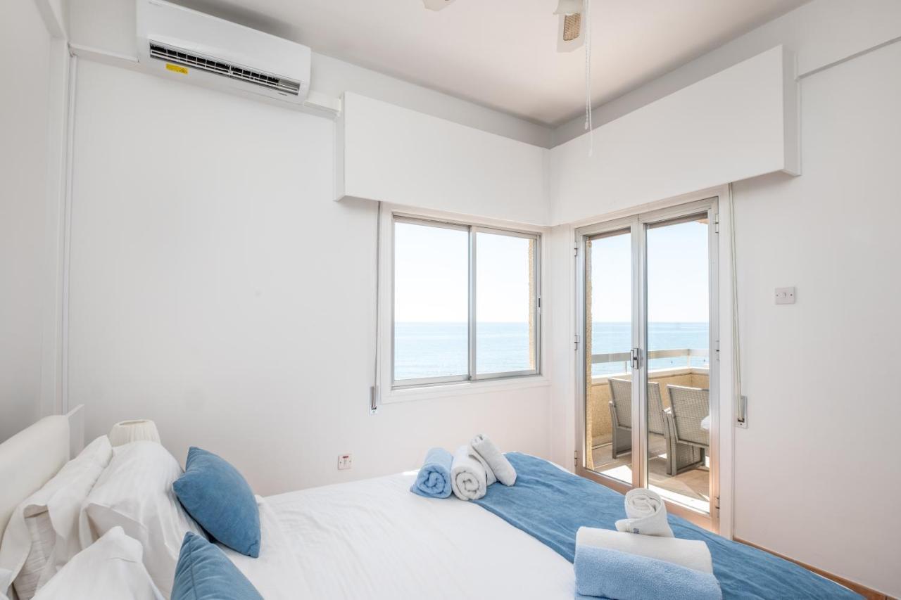 Apollon Sea View Beachfront Ap 302 Larnaca Eksteriør billede