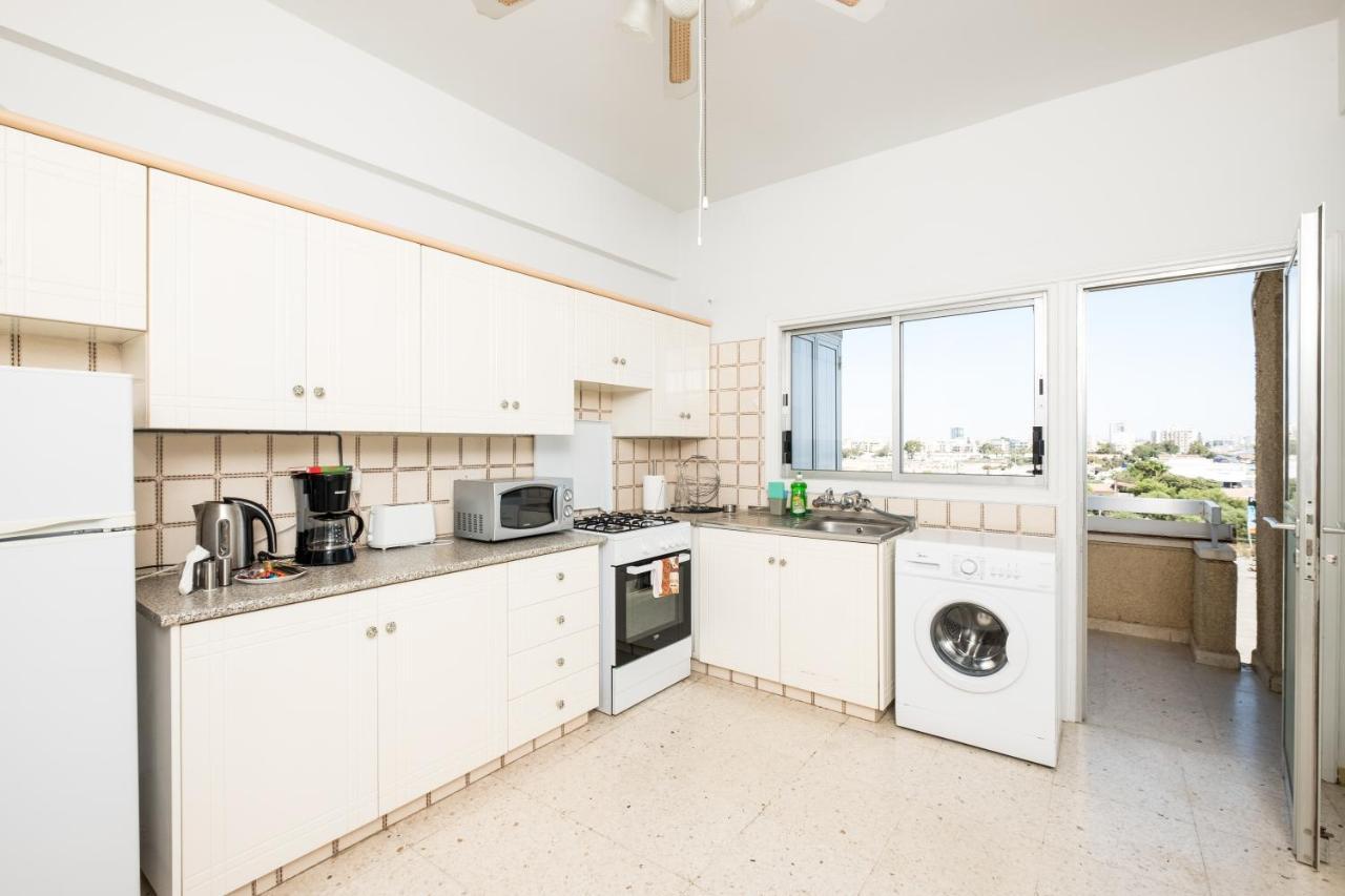 Apollon Sea View Beachfront Ap 302 Larnaca Eksteriør billede